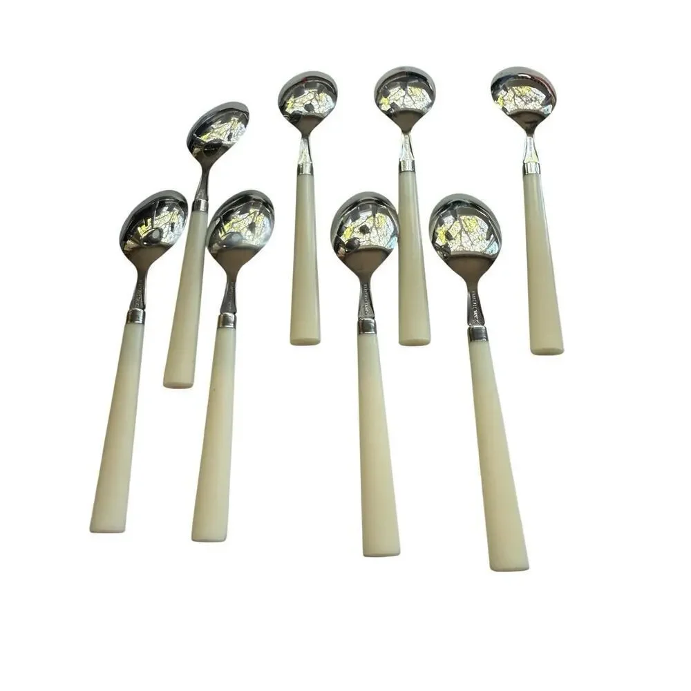 Vintage Cream Colored Plastic Handle Tablespoons 8 Pieces Made Taiwan 1970's